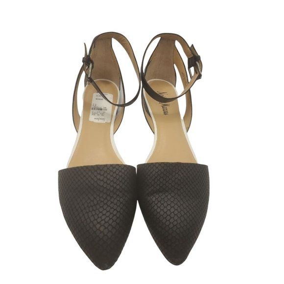 Neiman Marcus Shoes - NWT Nieman Marcus Gavria Ankle Strap Pointed Flats Size 11